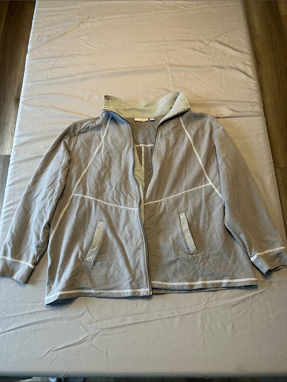 Women's Light Gray Casual Zip-Front Jacket
